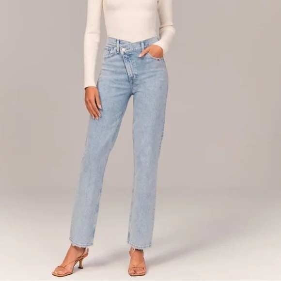 Abercrombie & Fitch Denim - Abercrombie & Fitch 90s Straight Jeans Women 24W L‎ Light Wash Criss Cross Waist
